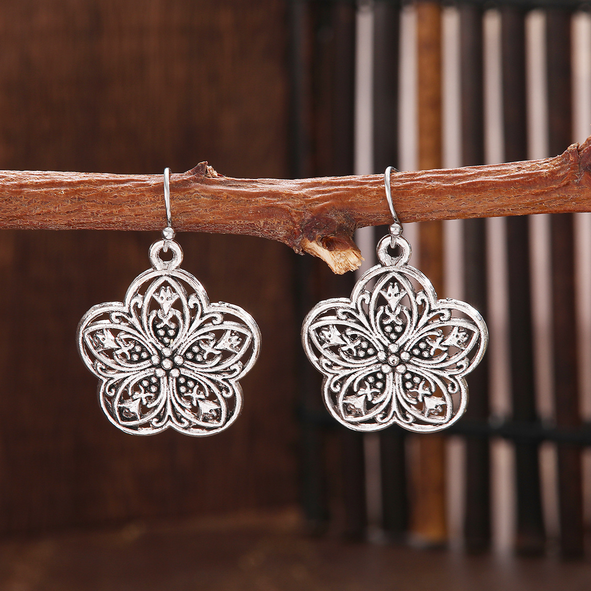 Europäisch und amerikanisch inspirierte, grenzüberschreitende Vintage-Ohrringe im Bohemian-Stil mit türkisfarbenem, hellem Glanz – Luxus-High-End-Ohrringe, exklusive Nischen-Ohrringe_voghion.com