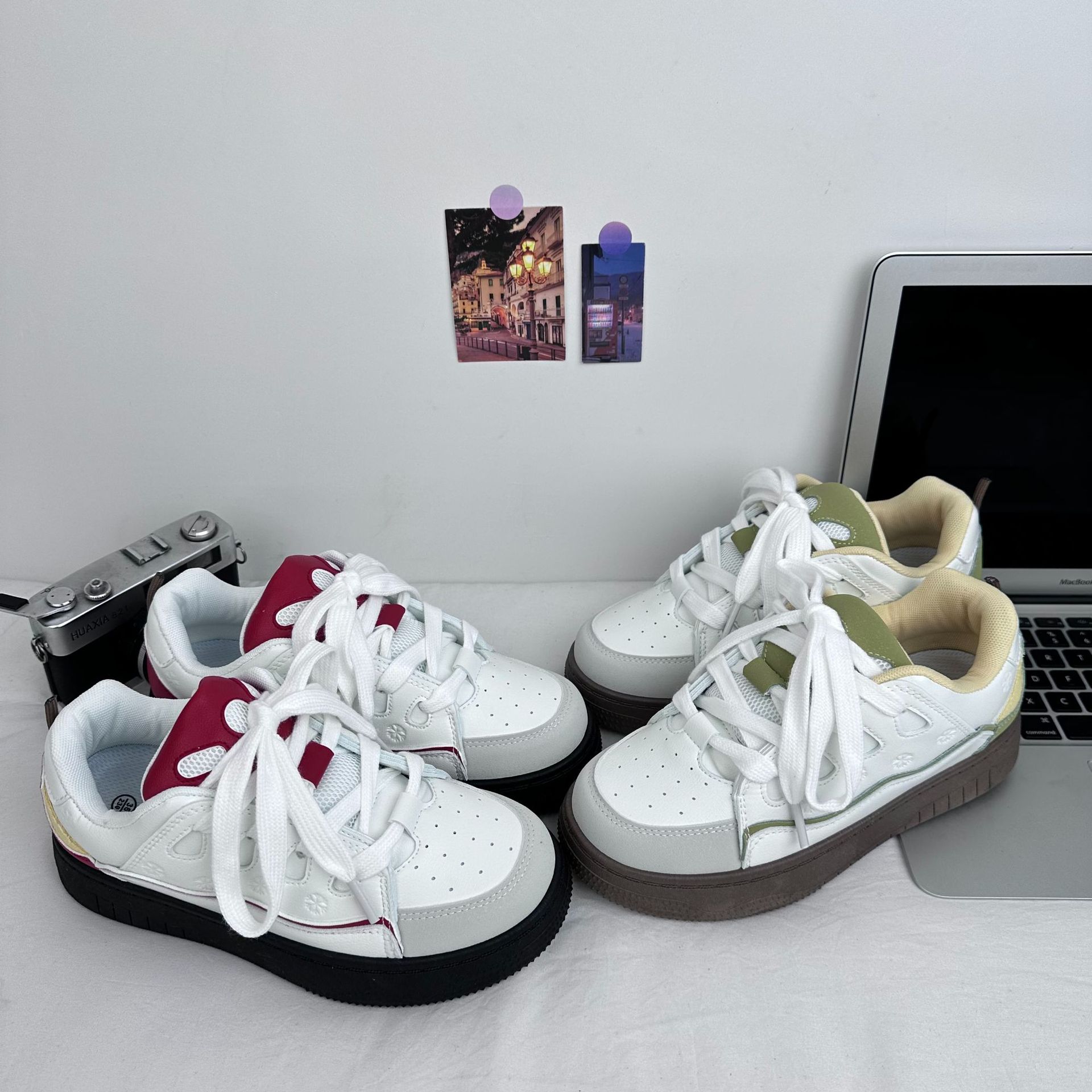 Yuanbo2025 primavera nuevo estilo de estudiantes zapatos de patinaje femeninos de baja altura zapatos de inyección casuales coreanos zapatos de nicho zapatos de mujer image 1