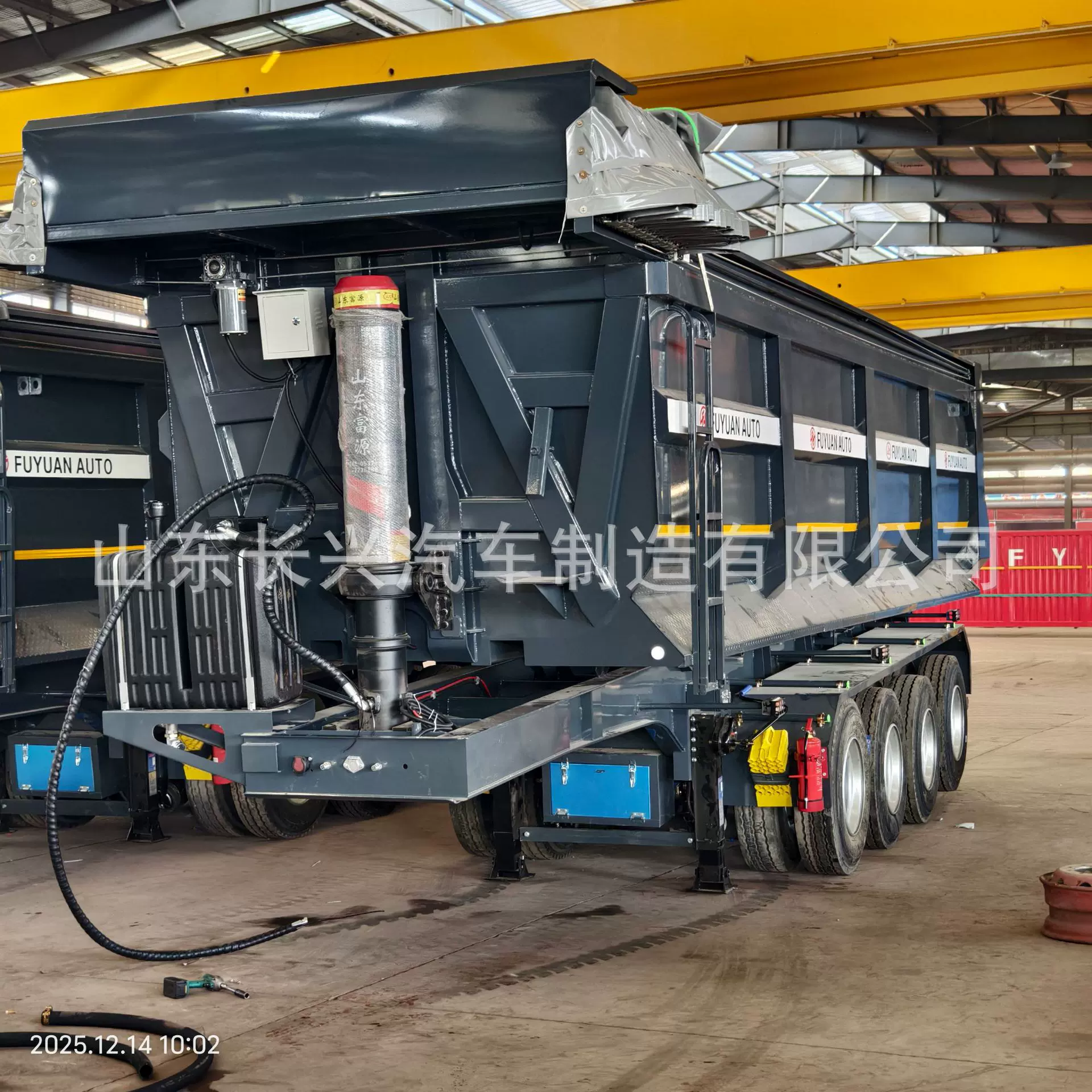 跨境外贸U型后翻斗自卸半挂车 气囊悬架四轴立翻半挂车斗