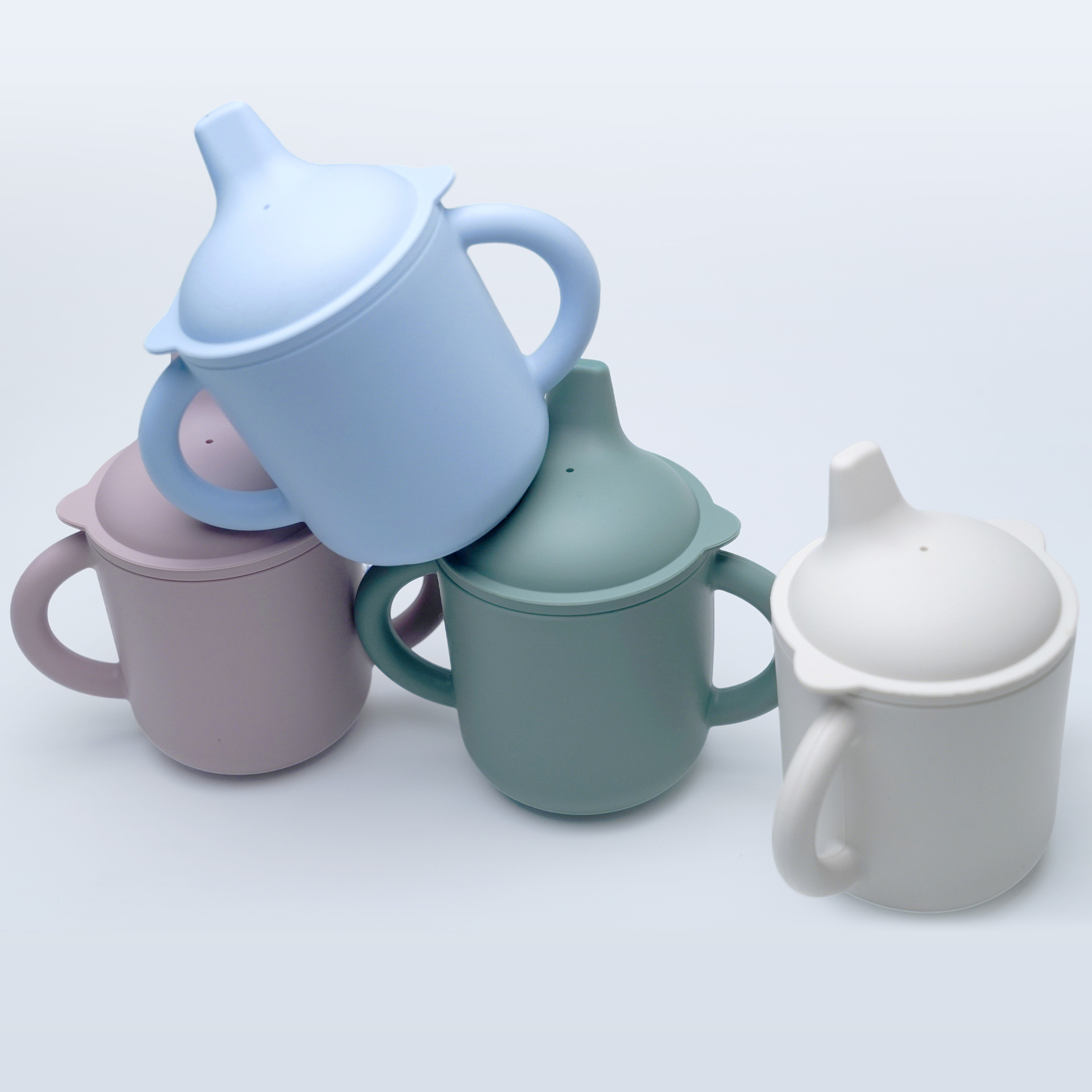 Taza de agua de bebés resistente a altas temperaturas a prueba de caídas a prueba de fugas taza de agua de bebés de silicona de doble oreja boca de pato taza de aprendizaje