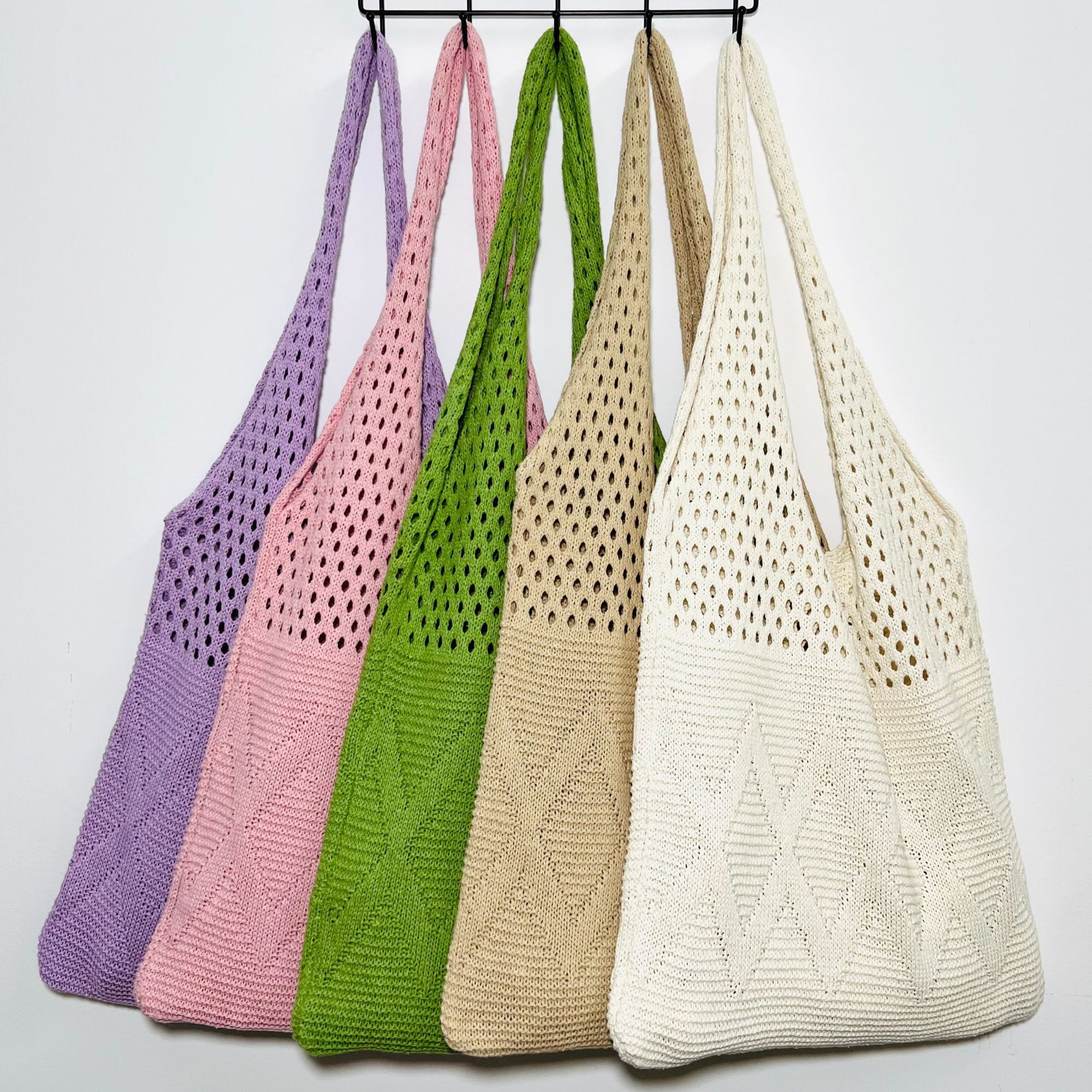 Women's Medium Polyester Solid Color Basic Square Open Shoulder Bag display picture 1