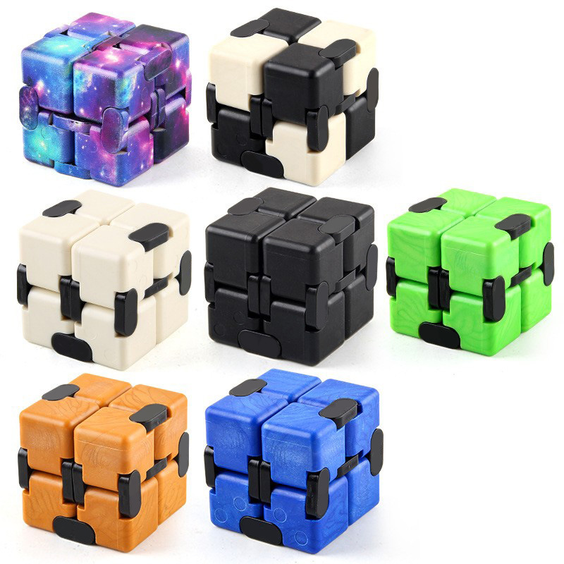 Descompresión de exportación transfronteriza Bolsillo del tirón Cubo de Rubik dedo plegable infinito Cubo de Rubik Patrón de cielo estrellado yema del dedo Cubo de Rubik juguete