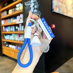 新商品のバドミントンのキーホルダーの自動車のキーホルダーはスポーツの記念品の小さいプレゼントのキーホルダーを掛けます。