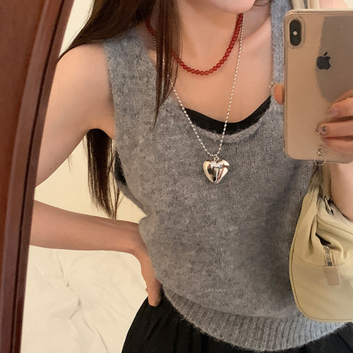 Korean niche exaggerated love metal long necklace for women light luxury simple exquisite versatile cervical chain collarbone chain