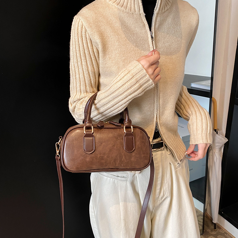 Cross-Border Women's Handbag 2026 New Trend Retro Versatile Shoulder Bag Commuter Crossbody Bag - Thumbnail 3