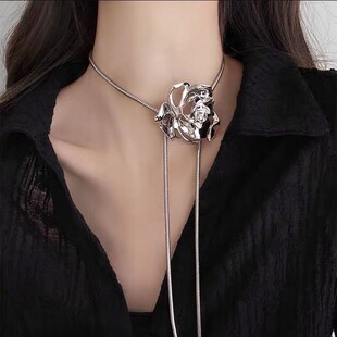 High-grade Rose Necklace Female Niche Design Y2K Sweet Cool Collarbone Chain Spice Girls Fashion Pull-out Waist Chain Female