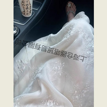 高级感新中式重工提花刺绣连衣裙女夏季白色温柔风小飞袖减龄长裙