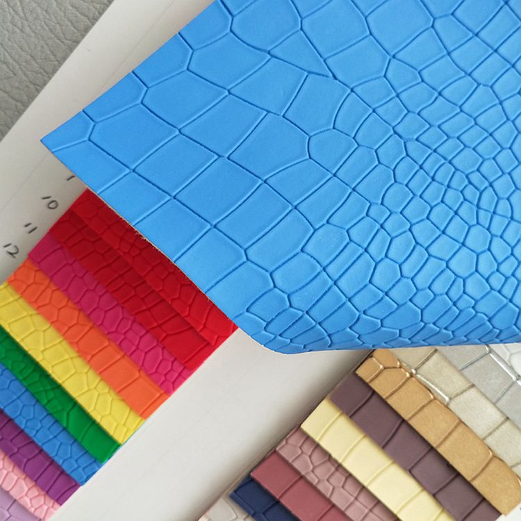 平板单色鳄鱼纹毛底PVC皮革箱包手袋装饰革面料L2802鳄鱼纹皮革
