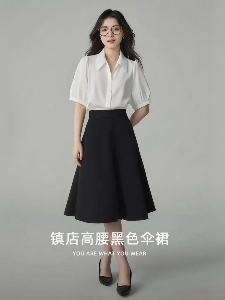 Chân váy xếp ly dài nữ công sở dáng xòe — Váy kẻ ô màu xanh navy chi tiết 3
