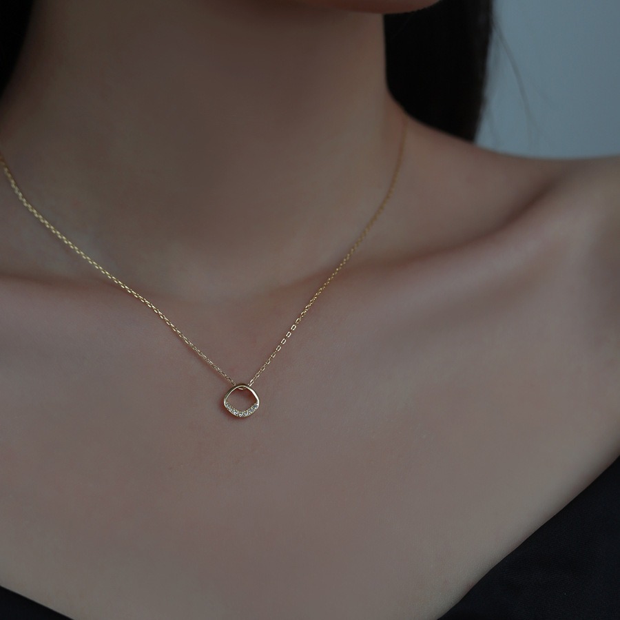 Colar de pérolas de luxo para mulher com fecho magnético_voghion.com