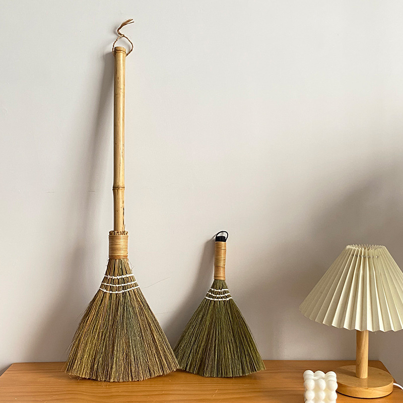 Long-handled bamboo broom made of reeds for cleaning living room sofas, bamboo soft broom for household dust removal and cleaning, wholesale Long-handled bamboo broom made of reeds for cleaning living room sofas, bamboo soft broom for household dust removal and cleaning, wholesale