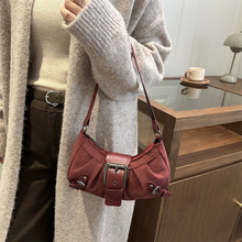 大容量褶皱2026春季新款美式复古通勤气质机车做旧风腋下单肩包包