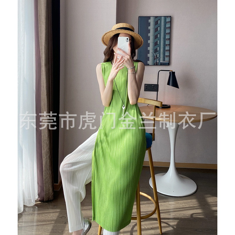 Miyake's New Pleated Dress for Women with Side Zipper, Slim Fit, Slimming Tank Top, Straight Skirt, Casual and Elegant Long Dress