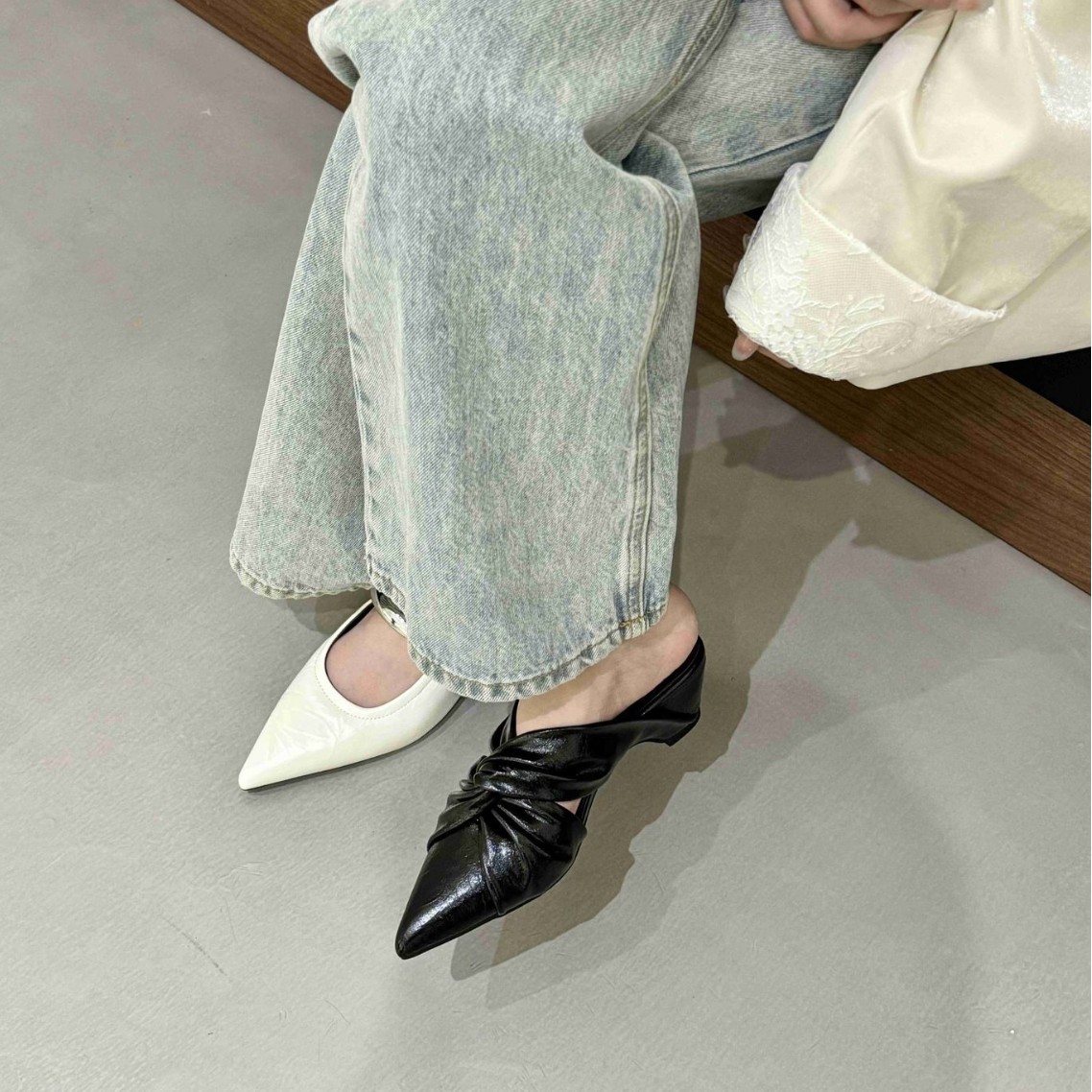 Dame sandaler med blokhæl spidse pumps med stropper_voghion.com