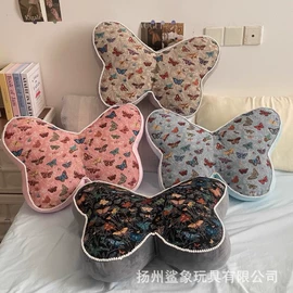 毛绒玩具;靠垫/抱枕;公仔挂件