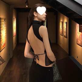 黑色收腰露背洋气个性网纱无袖上衣夏季新款小众暗黑萝莉女时髦