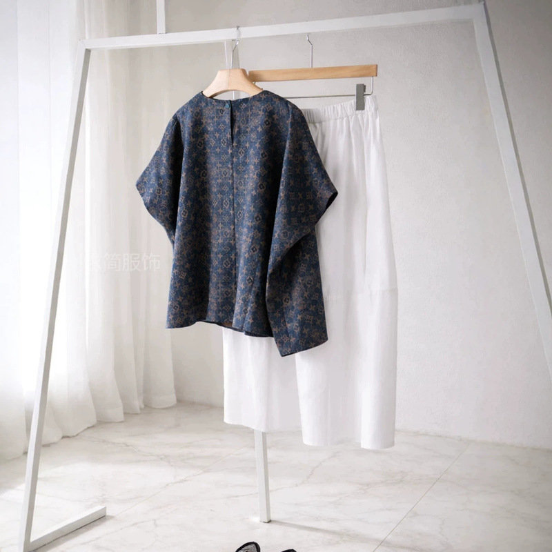 Simplicity~Ancient Charm with Modern Chinese Style, Xiangyun Silk Floral Lace Doll Shirt, Pleated Round Neck Loose Blouse, Silk Top Simplicity~Ancient Charm with Modern Chinese Style, Xiangyun Silk Floral Lace Doll Shirt, Pleated Round Neck Loose Blouse, Silk Top