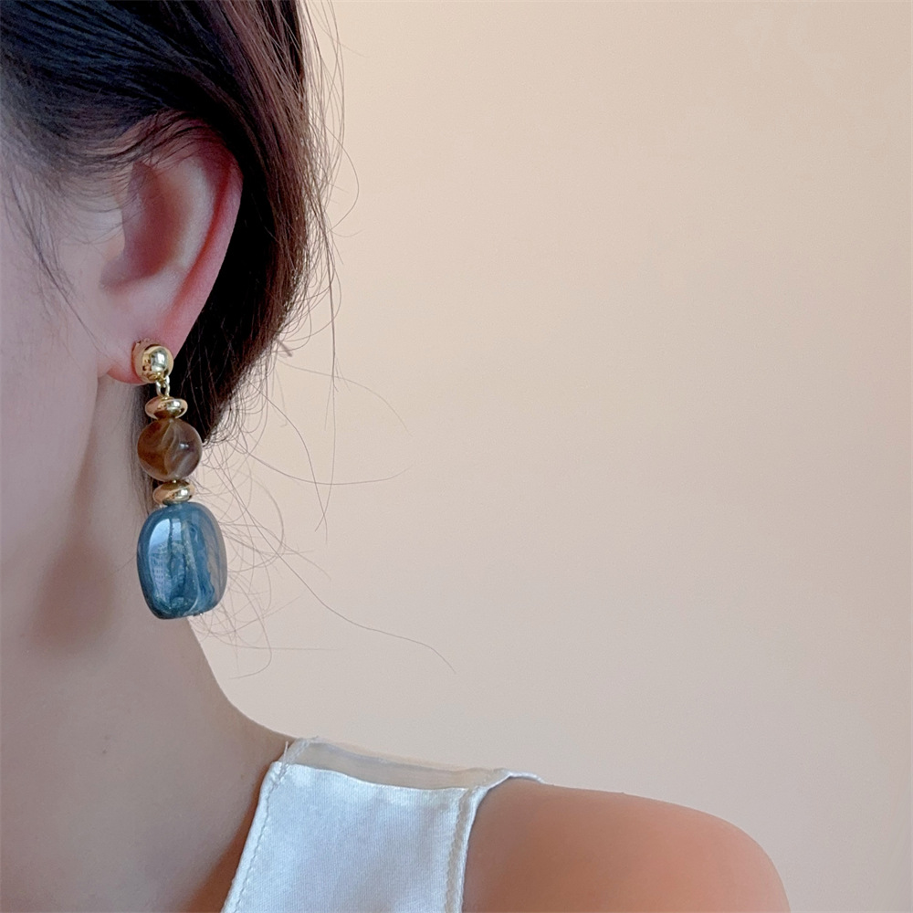 12g Weight 925 Sterling Silver Ear Needle Material Drop Earrings Classification 1 Pair Quantity Date Occasion Alloy, Resin Material Geometric, Water Droplets Pattern All Seasons Season Women's Gender Plating Design Modern Style, Simple Style Style 1 Pair Modern Style Simple Style Geometric Water Droplets Plating Alloy Resin Drop Earrings 1