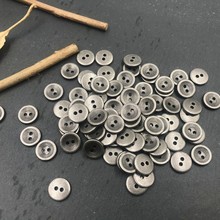 复古古银金属合金两眼衬衫手缝纽扣时尚按扣精工精美手工电镀