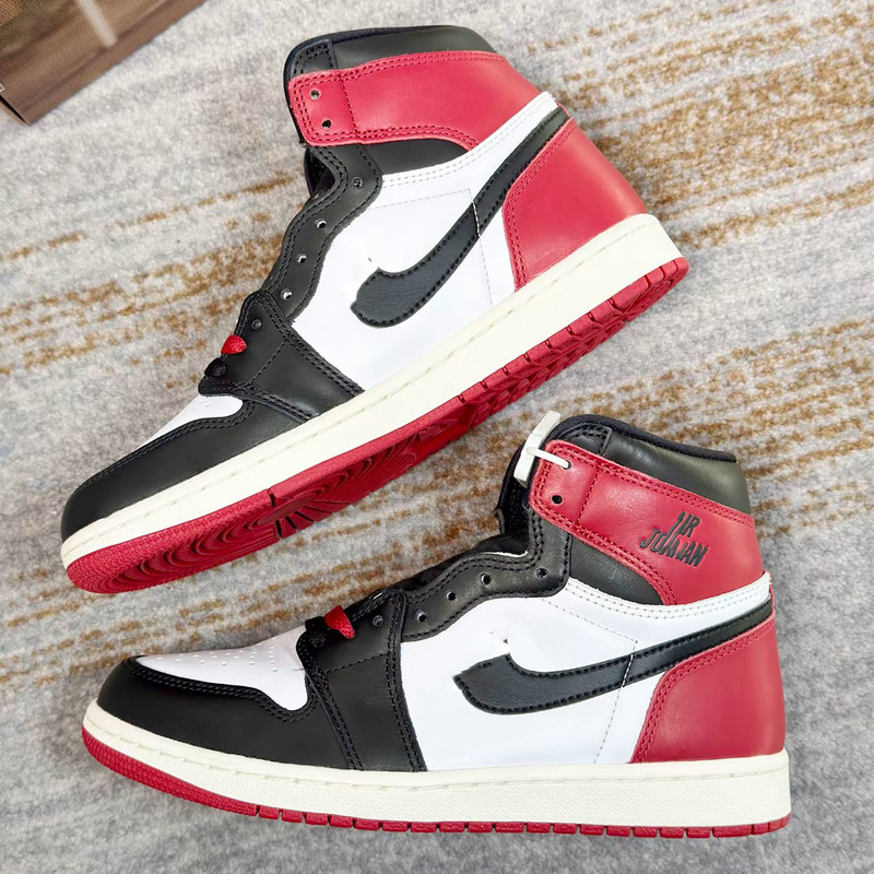 Original Jordan 1 High-Top Retro Basketball Shoes, Comfortable Non-Slip Shock-Absorbing Sports Sneakers, Black Toe Ow Collaboration Aj1 Trendy Shoes