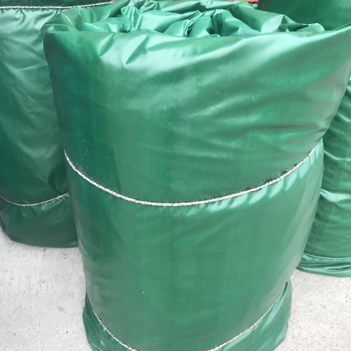 乌鲁木齐东方帆布制品厂专业生产三防篷布刀刮布篷布有机硅挂胶布