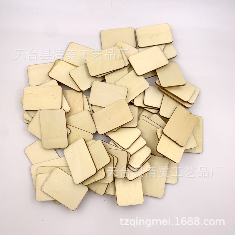 Piletas de madera rectangulares redondeadas de troncos