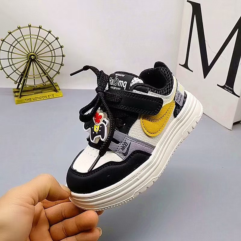 2025 zapatos para niños zapatos de cuero nuevos para hombres zapatos bajos, transpirables y resistentes al desgaste, zapatos deportivos casuales de tendencia, zapatos para niños, zapatos de baloncesto