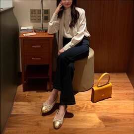 JeJu珠光精致系带丝滑通勤衬衫高级感气质长袖衬衣女