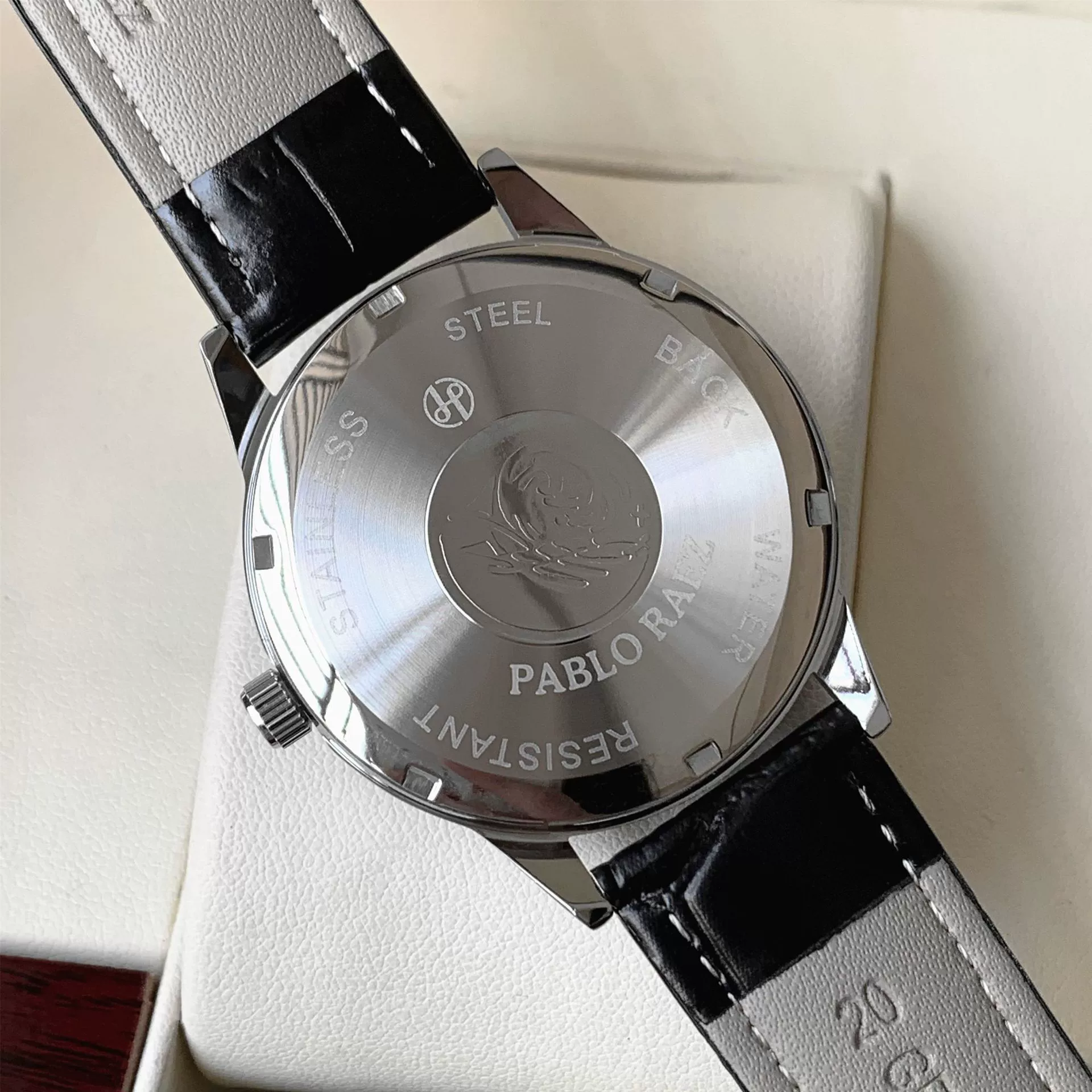 Водостойчные наручные часы Swiss watch, кварцевые часы, календарь, (跨境 торговля)