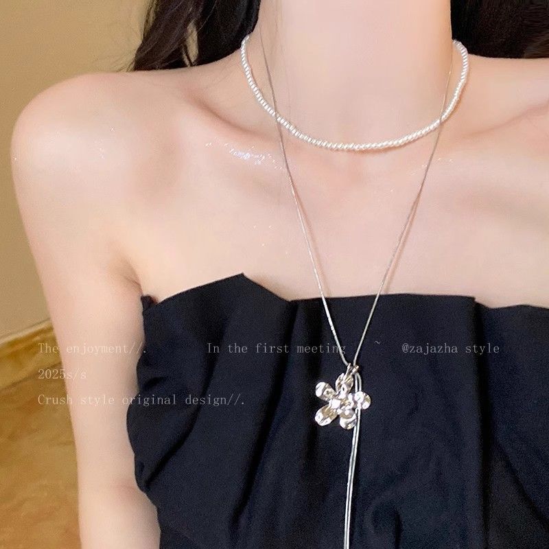 夏の新しい韓国シルバーフラワーネックレスニッチデザイン絶妙な鎖骨チェーンファッションスタッキングネックレスアクセサリー|undefined