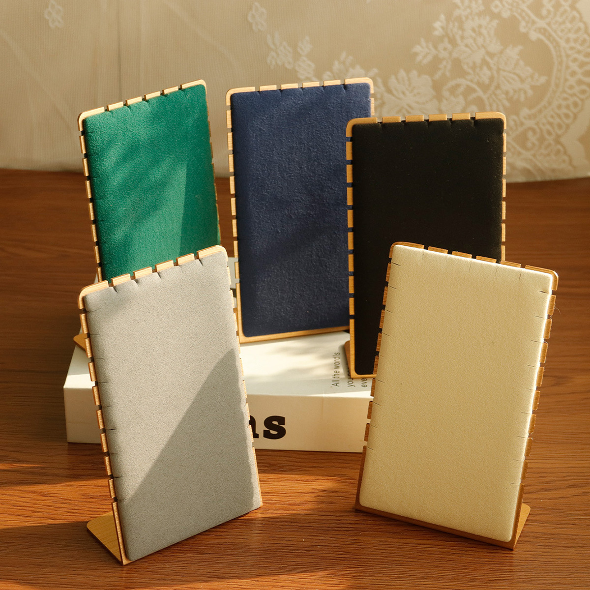 ��λ����չʾ�ܶ��������������ɹҼ��޲���Ʒ���м����������ɰ�