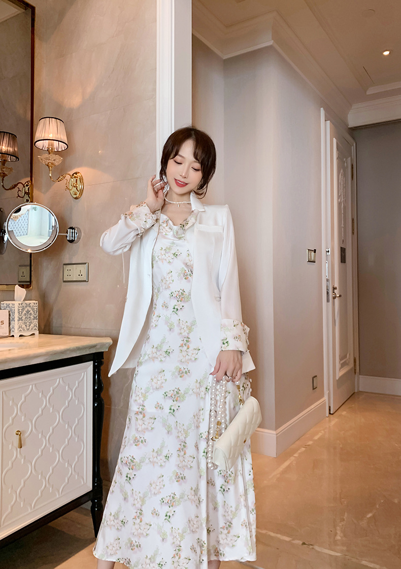 Set công sở nữ áo vest hai mảnh kèm đầm satin dây mảnh — Màu trắng chi tiết 14