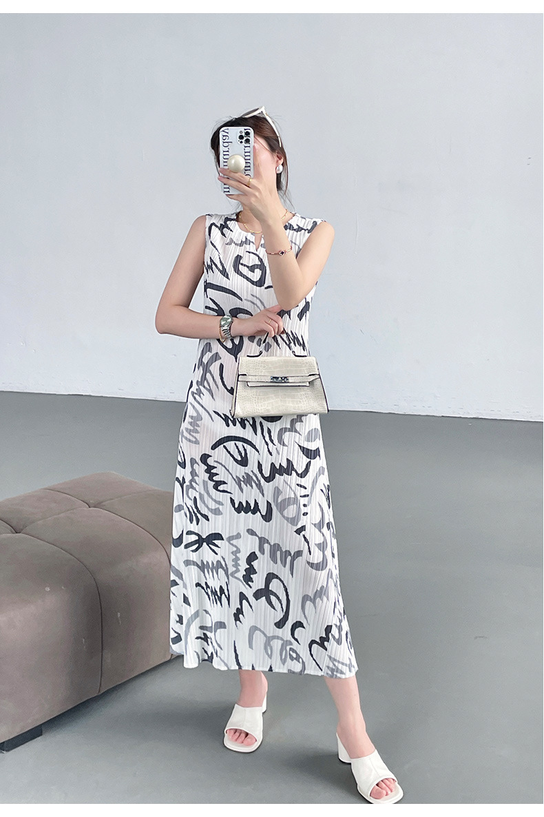 Váy liền ba lỗ xếp ly họa tiết dọc graffiti tương phản phong cách Nhật Bản mùa hè — Phối đen trắng chi tiết 10