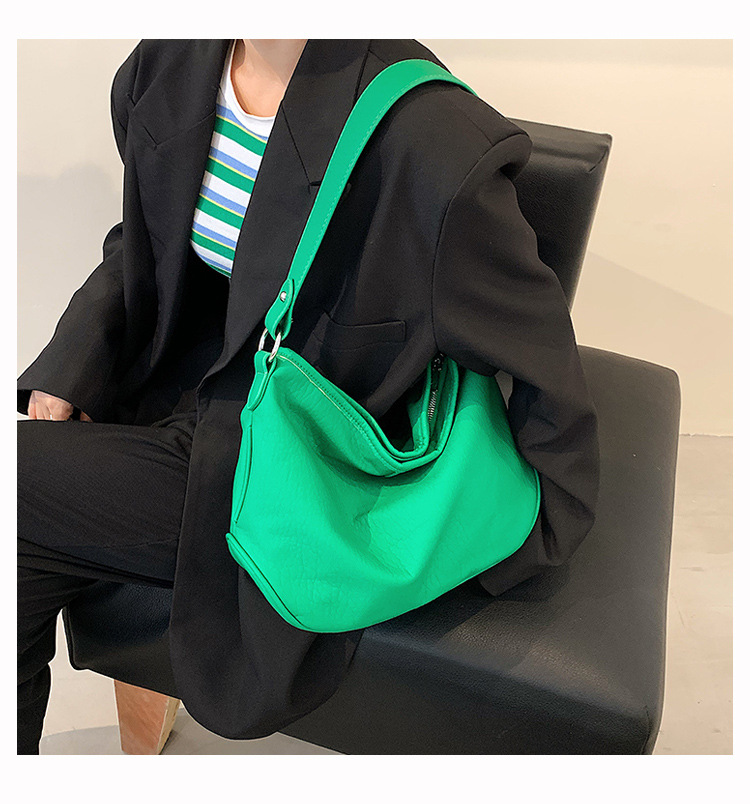 Korean Style Retro Simple Fashion Shoulder Bag 2021 New Ins Large Capacity Casual Handbag Fashionable Crossbody Women's Bag display picture 9