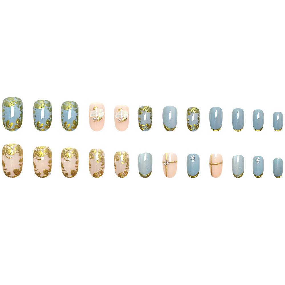 3D estereoscópico petal de oro lipa manicura punto de diamante azul rosa ojo de gato usar uñas de uñas transfronterizas 24 piezas de parche de uñas