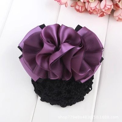 레이스 보라색 꽃