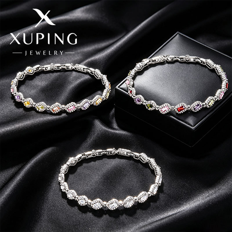 Pulsera Cuadrada de Gemas Artificiales de Aleación de Cobre para Mujer