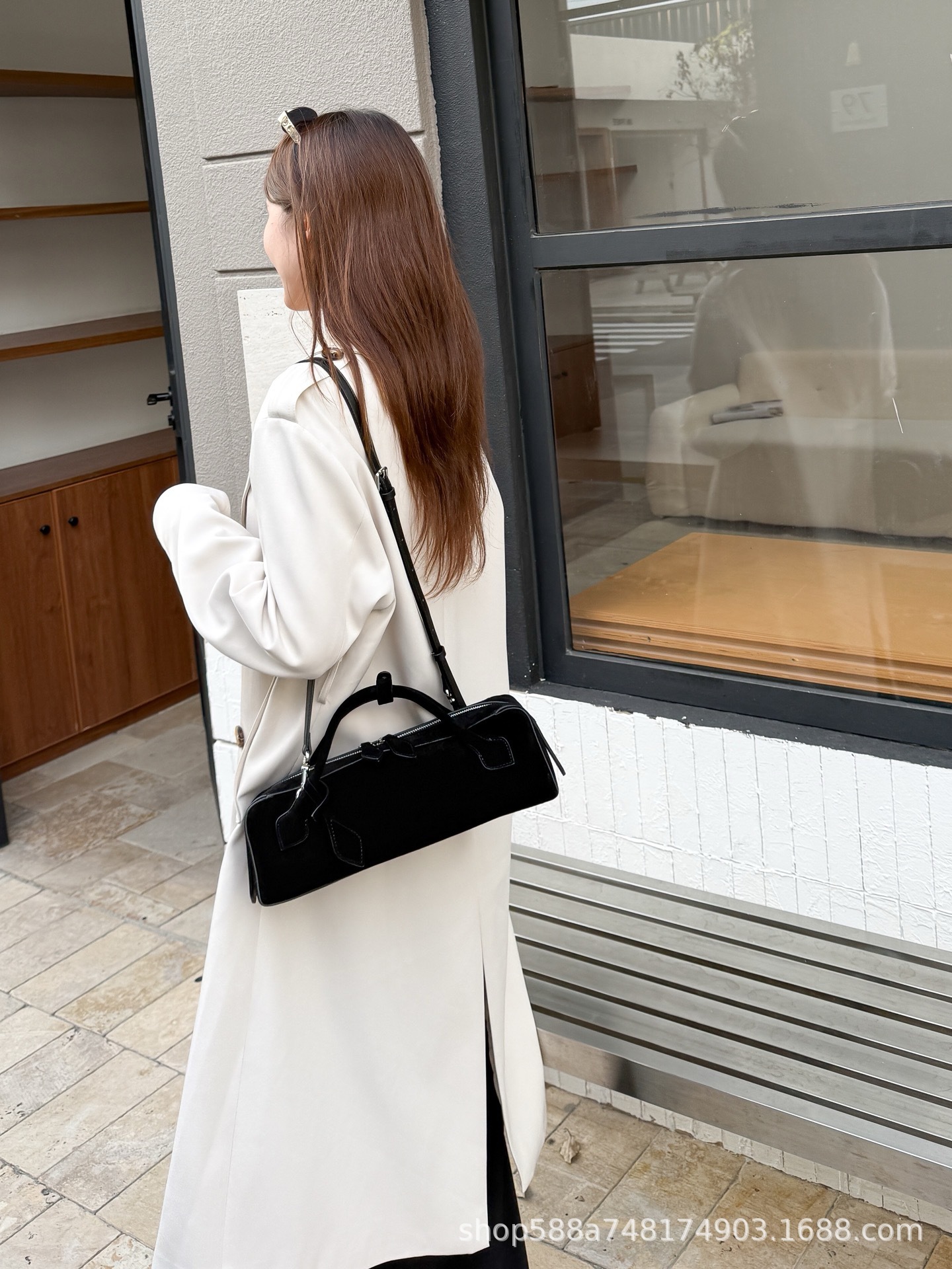 Frosted Cowhide Handbag For Women - High-End Niche Design Baguette Bag, French Vintage Shoulder And Crossbody Bag - Thumbnail 6