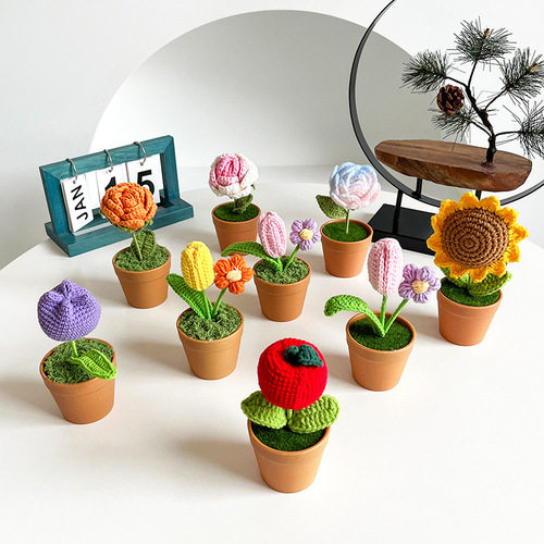 Hand-crocheted wool flowers, finished sunflower potted ornaments, woven flowers, small gift bouquets for dropshipping