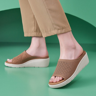 (No Replacement When Sold Out) 2025 Spring and Summer New Thick-Soled Sandals, Lightweight, Non-Slip, Comfortable and Casual Women's Shoes