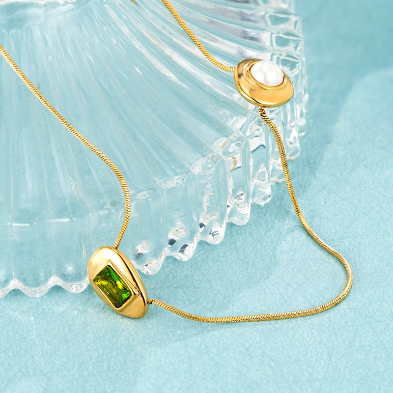 1 Piece Simple Style Square Titanium Steel Inlay Zircon Necklace_colorza_2