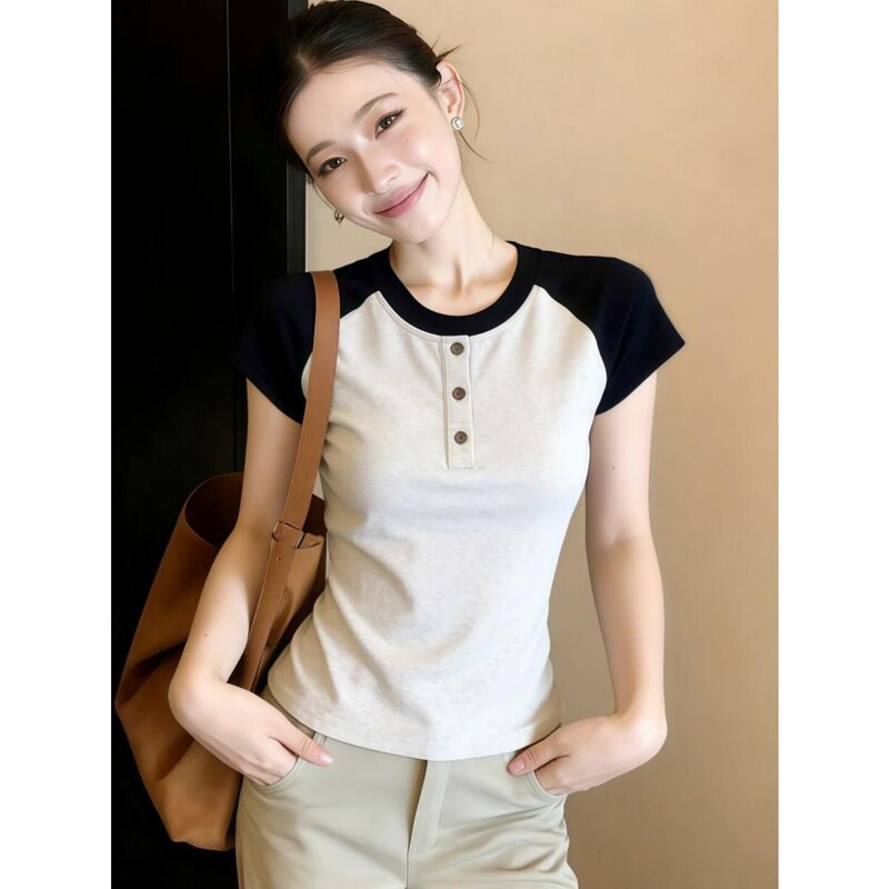 I Found a Treasure!~ Color-Blocked Raglan Sleeve Short-Sleeve T-Shirt for Women, Slim Fit, Unique, Casual, Versatile Top, Ins Style I Found a Treasure!~ Color-Blocked Raglan Sleeve Short-Sleeve T-Shirt for Women, Slim Fit, Unique, Casual, Versatile Top, Ins Style