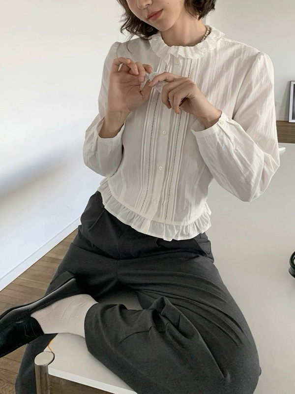 /Coramge/‘琥珀时光’ 复古昭和叠搭花边领修身衬衫 白/藏蓝|undefined