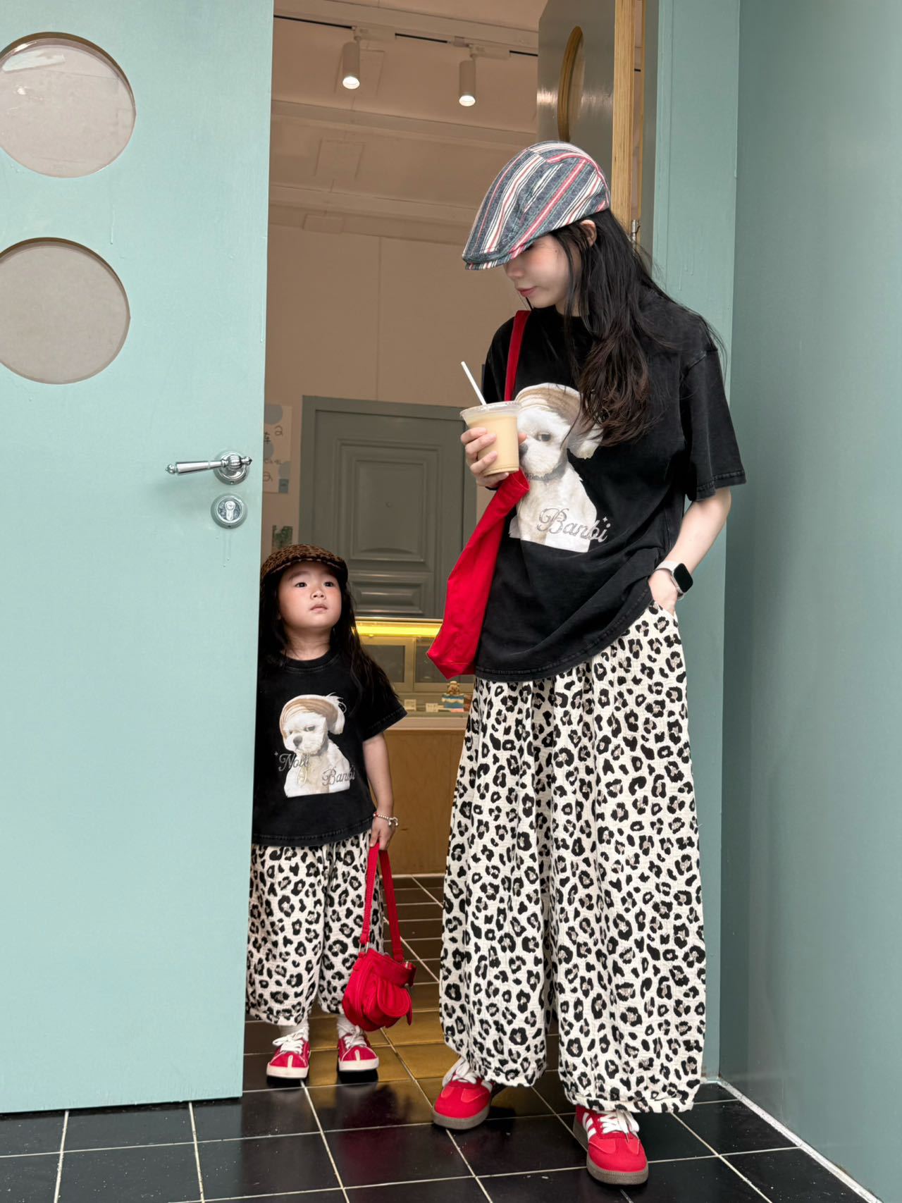 Summer 2025 Girls New American Retro Puppy Print Family Short-Sleeved T-Shirt Women's Round Neck Loose and Slim