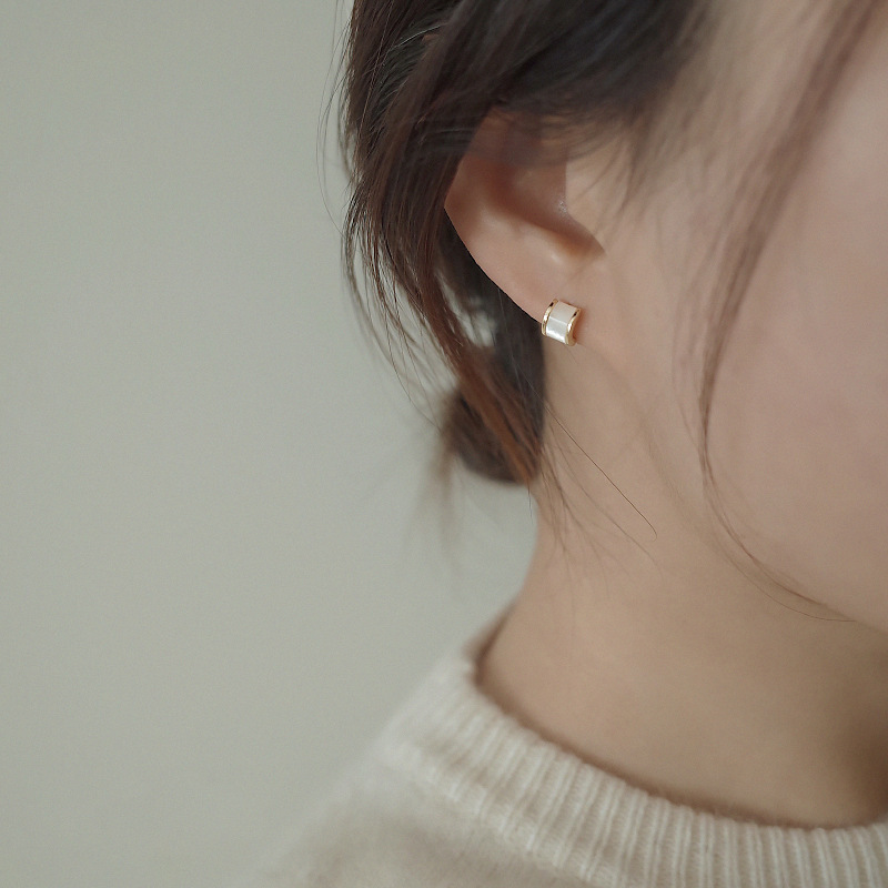 Main picture-02