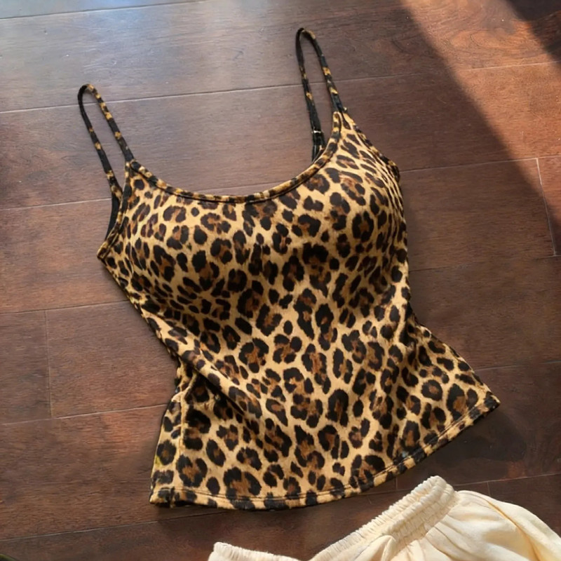 Vintage Leopard Print Camisole for Women, Slim Fit, Short Style, High-End Trendy Sleeveless Chic Hong Kong Style Versatile Top Vintage Leopard Print Camisole for Women, Slim Fit, Short Style, High-End Trendy Sleeveless Chic Hong Kong Style Versatile Top