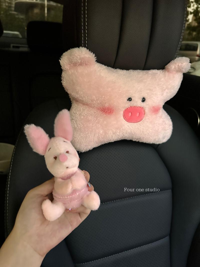 Piggy Car Headrest, Car Neck Pillow, Cute and Good-Looking Car Interior Decoration, Car Comfort Pillow, Car Goodies