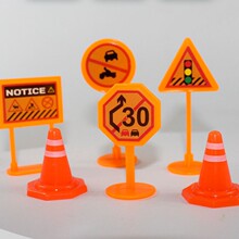 ·��6���׵����b決·���ھ�C���̈���·�Ͻ�ͨ��־��ߔ[��