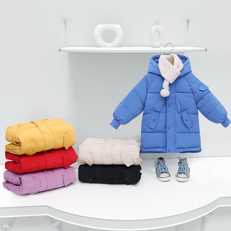 Abrigo acolchado de algodón para niños de invierno engrosado cálido de longitud media estilo occidental ropa para niños abrigo acolchado de algodón para niñas para niños medianos y pequeños