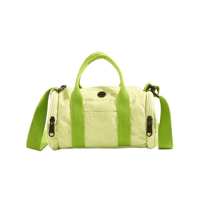 Bolso de hombro para niños y niñas de estilo coreano, color de contraste de moda, bolso de tubo portátil para bebé simple casual, nuevo bolso de almohada para niños